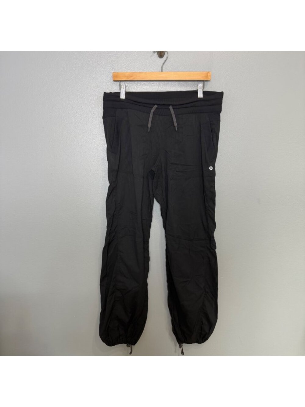 LULULEMON black studio pants size 10